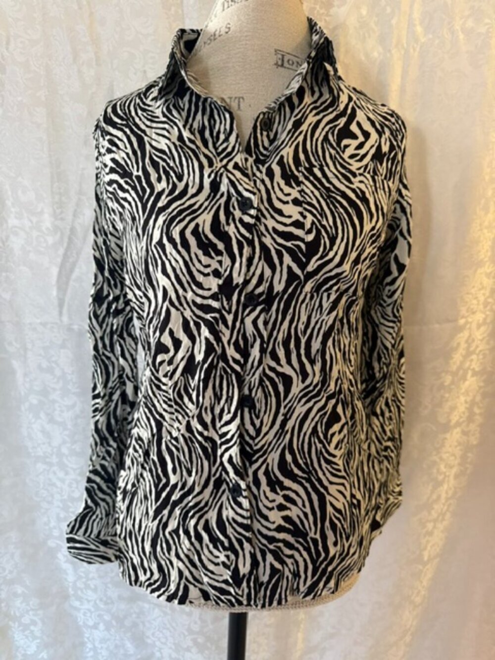 Ladies long sleeve shirt M